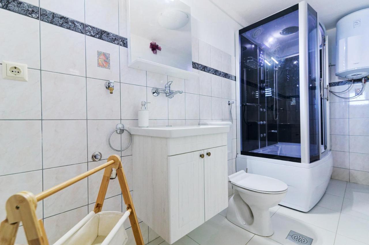Apartments Maria Senj  Zewnętrze zdjęcie