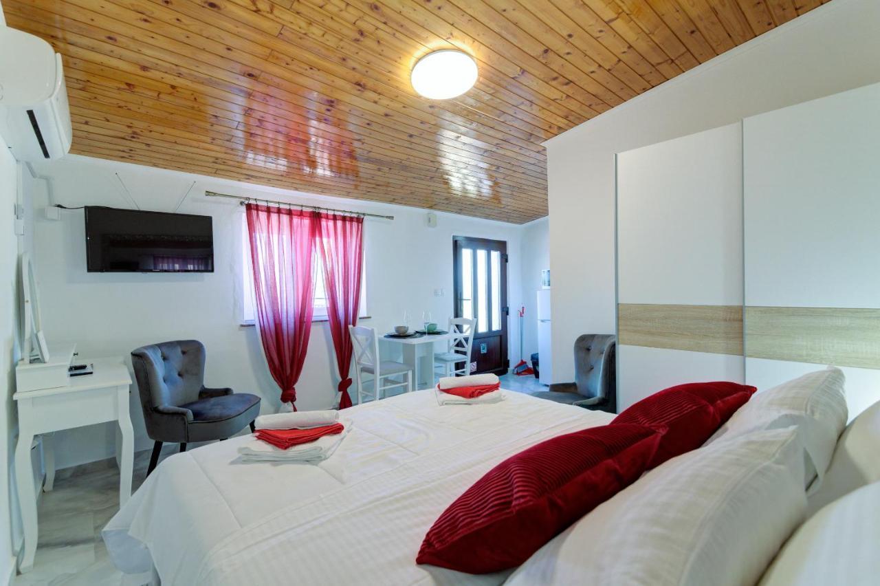 Apartments Maria Senj  Zewnętrze zdjęcie